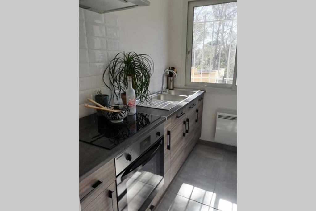 Maison 5 Personnes En Garrigue - Piscine-Spa Prive Langlade Luaran gambar
