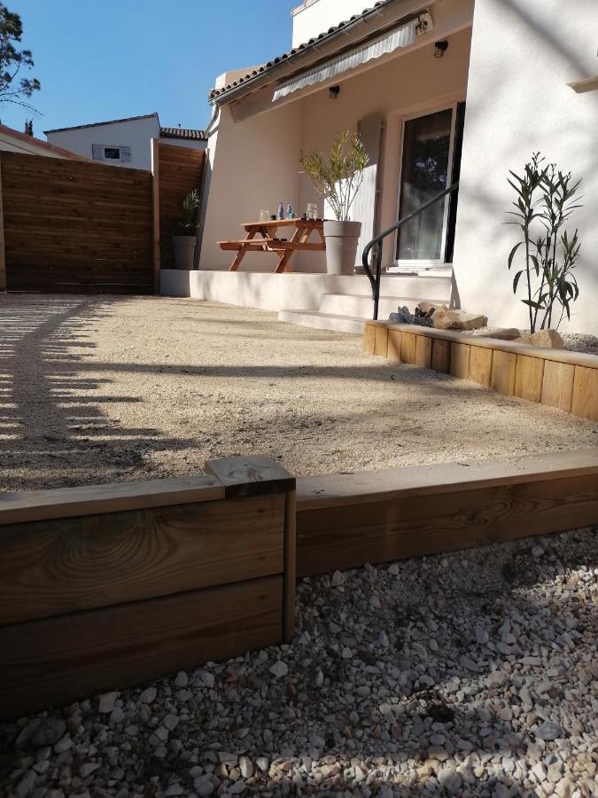 Maison 5 Personnes En Garrigue - Piscine-Spa Prive Langlade Luaran gambar